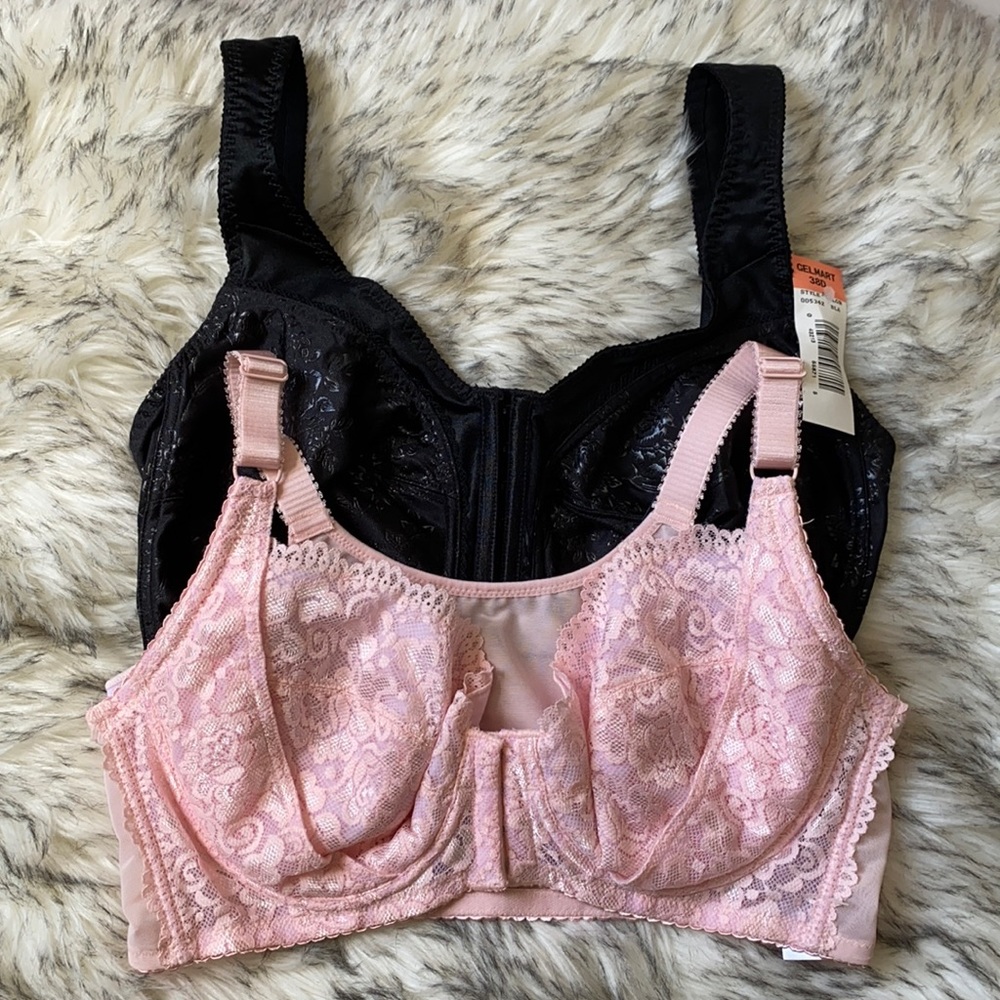 *NWT 2 BODY NATURALS FRONT CLOSURE BRA BUNDLE